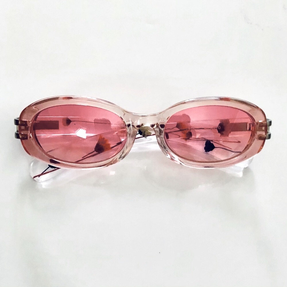 Glasses pink